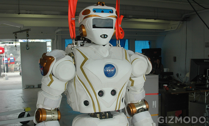 Illustration for article titled Google's Newly Acquired SCHAFT Robot Walks Away A Winner